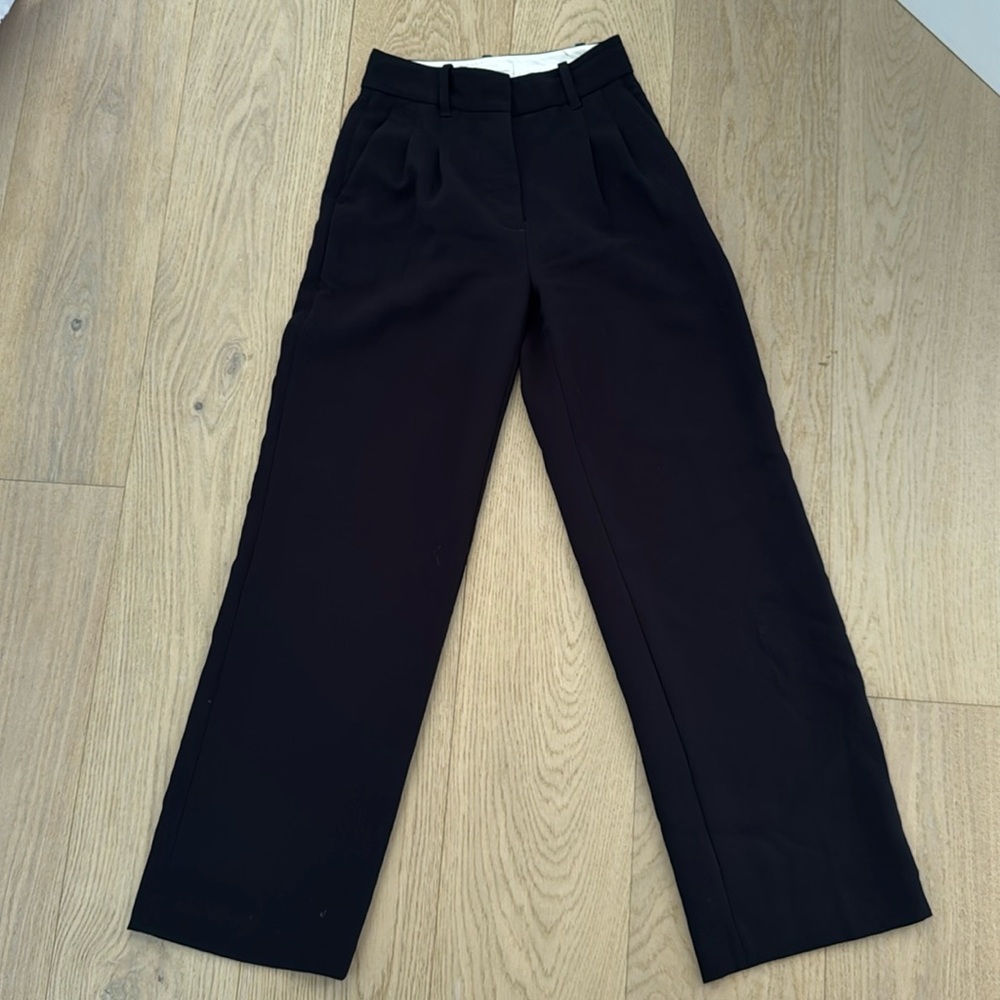 Aritzia Wilfred the effortless pant